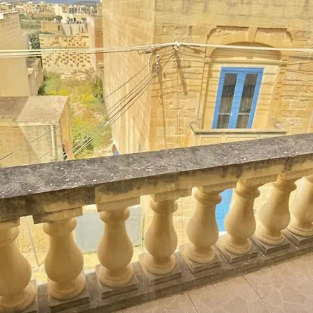 St Anglu Family - Lift And Ac Included Apartment