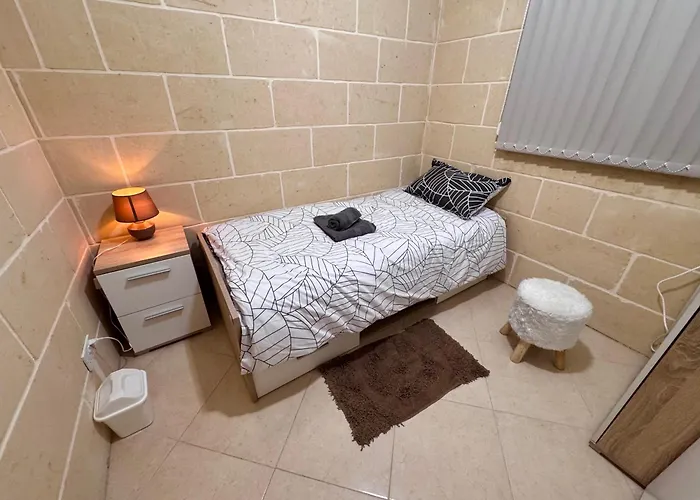 St Anglu - Quality *